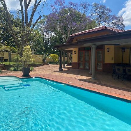 Madlula'S Guesthouse Pietermaritzburg Exteriör bild
