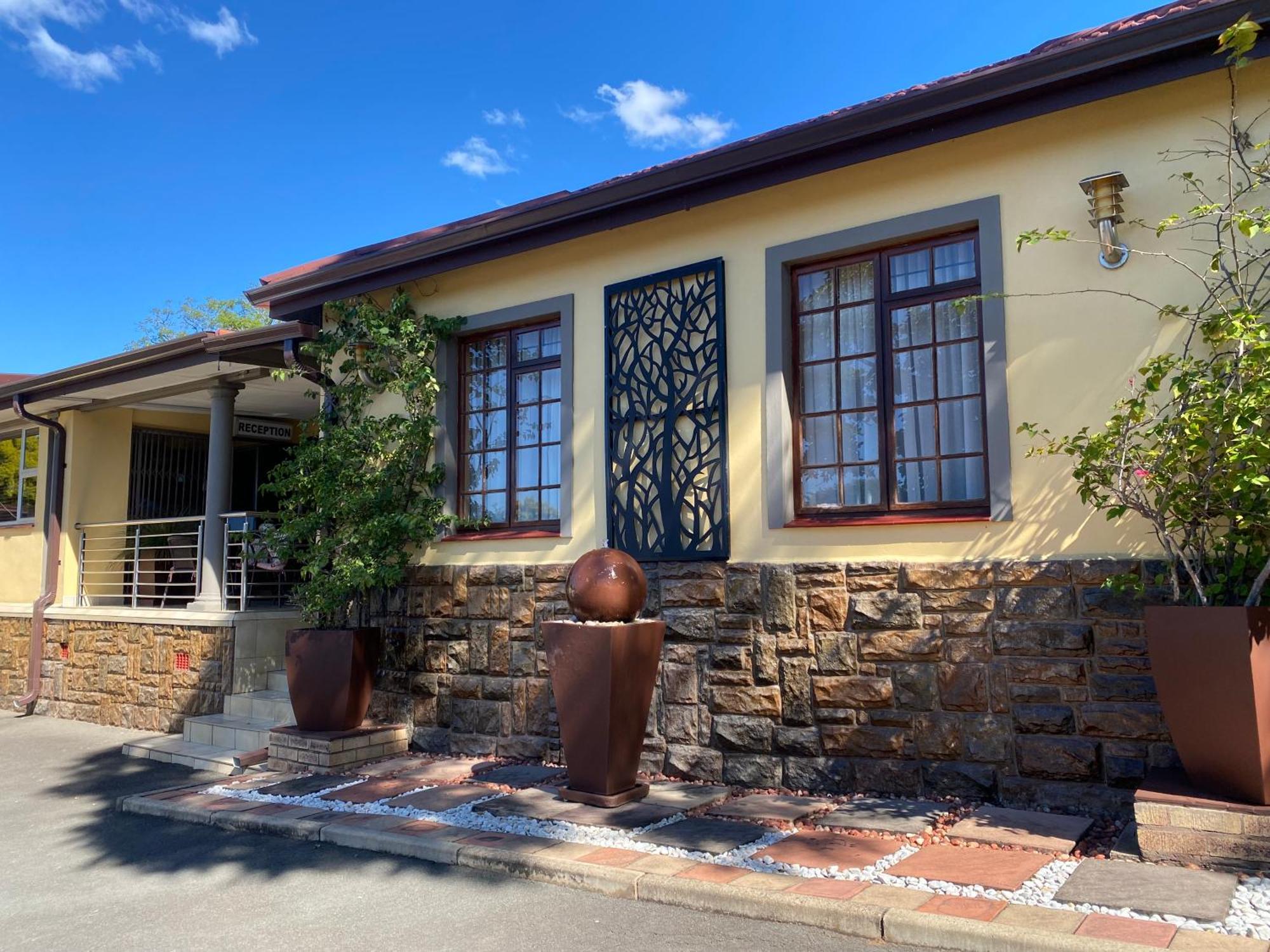 Madlula'S Guesthouse Pietermaritzburg Exteriör bild