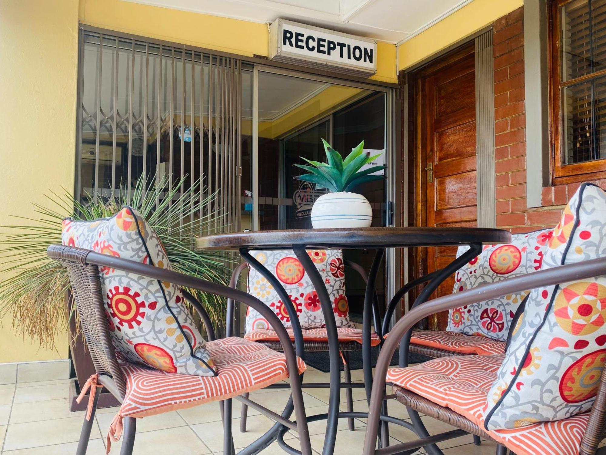 Madlula'S Guesthouse Pietermaritzburg Exteriör bild