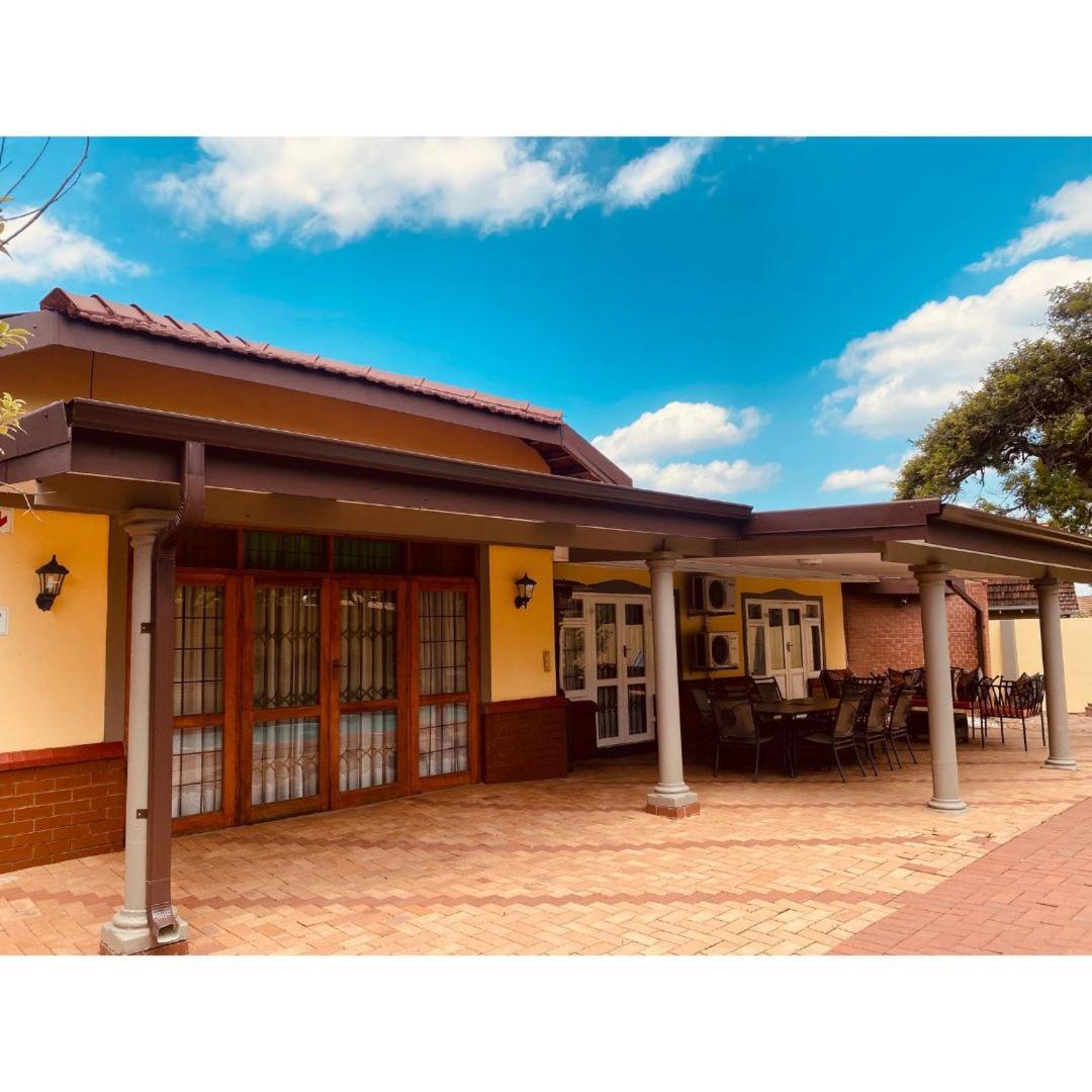 Madlula'S Guesthouse Pietermaritzburg Exteriör bild