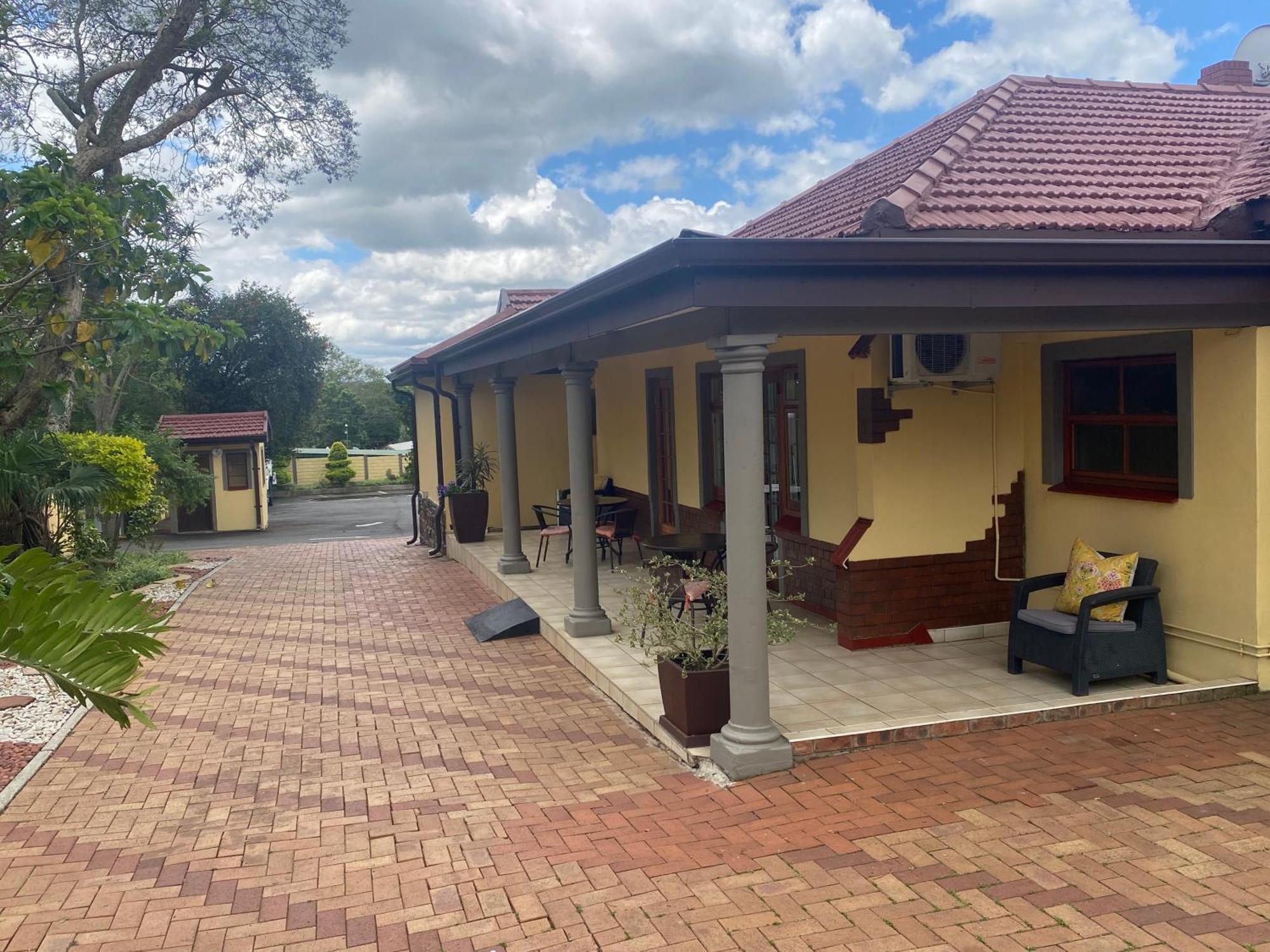 Madlula'S Guesthouse Pietermaritzburg Exteriör bild