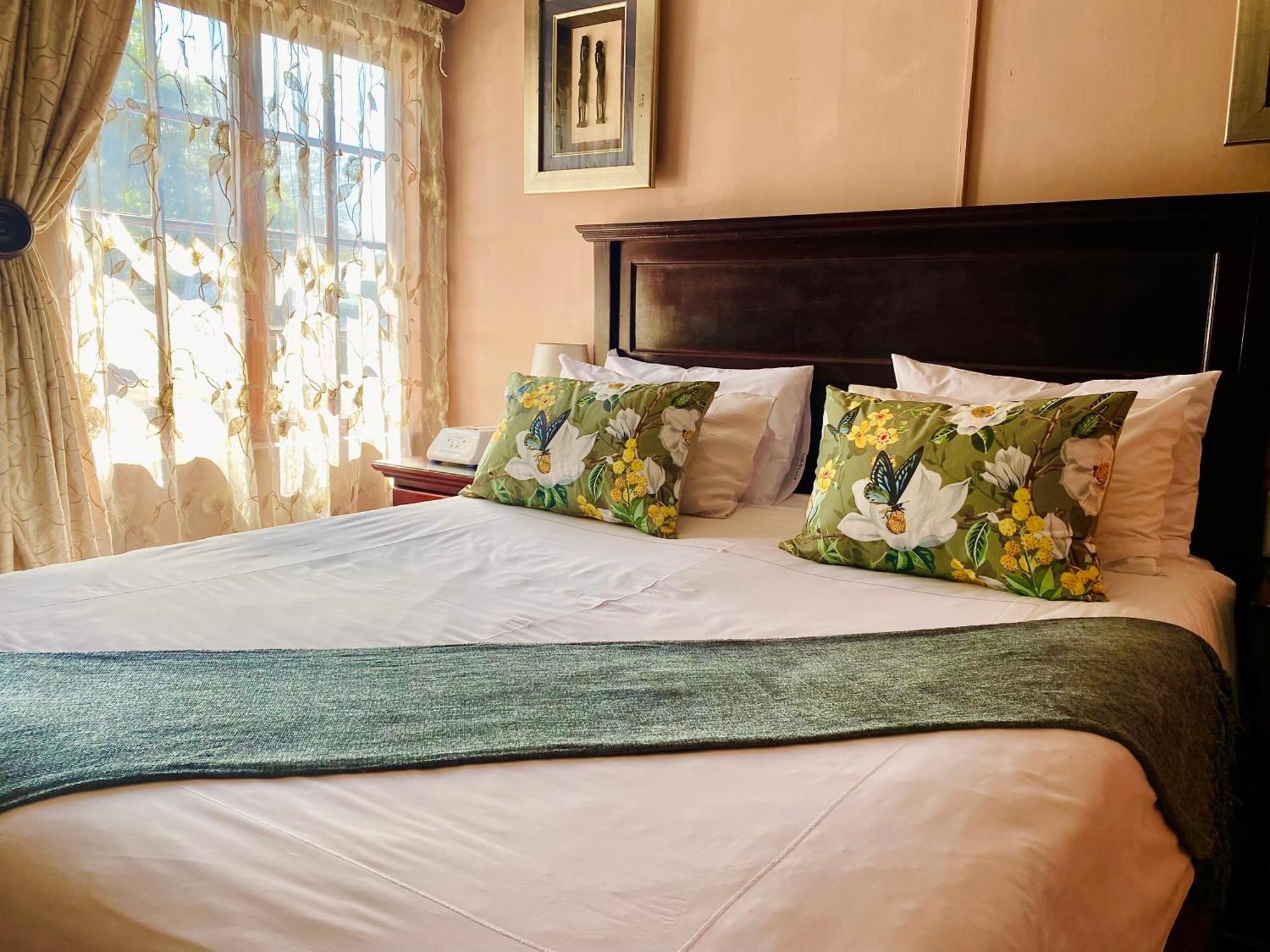Madlula'S Guesthouse Pietermaritzburg Exteriör bild