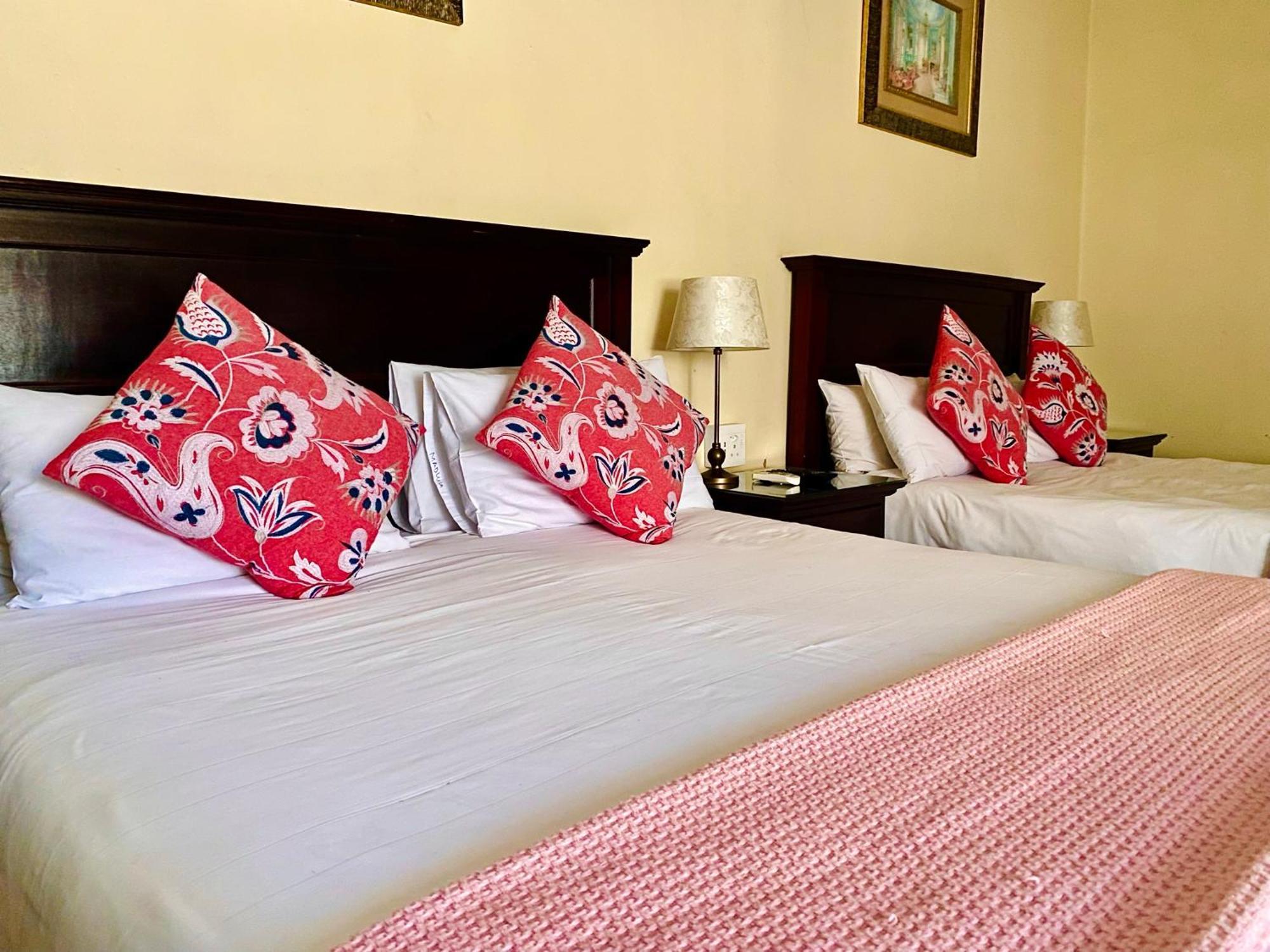 Madlula'S Guesthouse Pietermaritzburg Exteriör bild